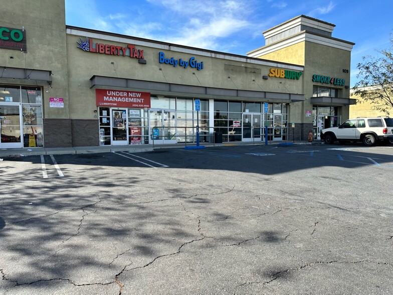 909 S Central Ave, Compton, CA for lease - Primary Photo - Image 1 of 22