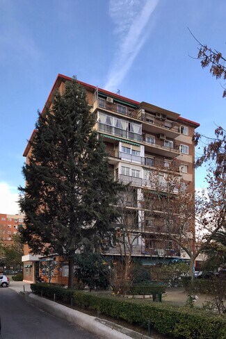 Plus de détails pour Calle Nazaret, 2, Móstoles - Multi-résidentiel à vendre