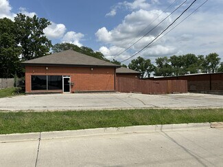 Plus de détails pour 1425 NW 81st St, Clive, IA - Commerce de détail à vendre