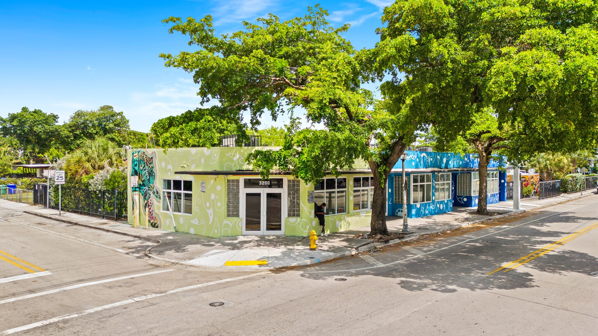 3200-3210 NW 2 Ave, Miami, FL à louer Photo du bâtiment- Image 1 de 18