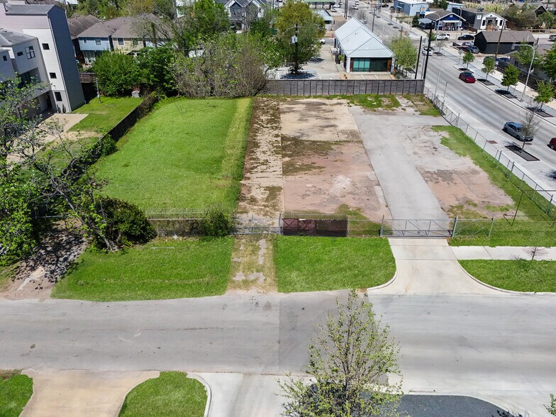 1701 N Durham Dr, Houston, TX à vendre - Photo du bâtiment - Image 2 de 10