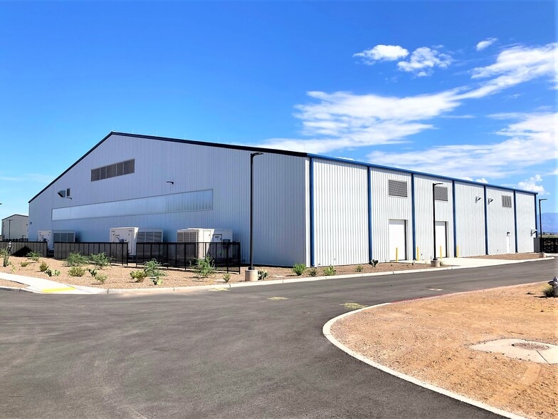 1920 E Aero Park, Tucson, AZ for lease - Building Photo - Image 3 of 6