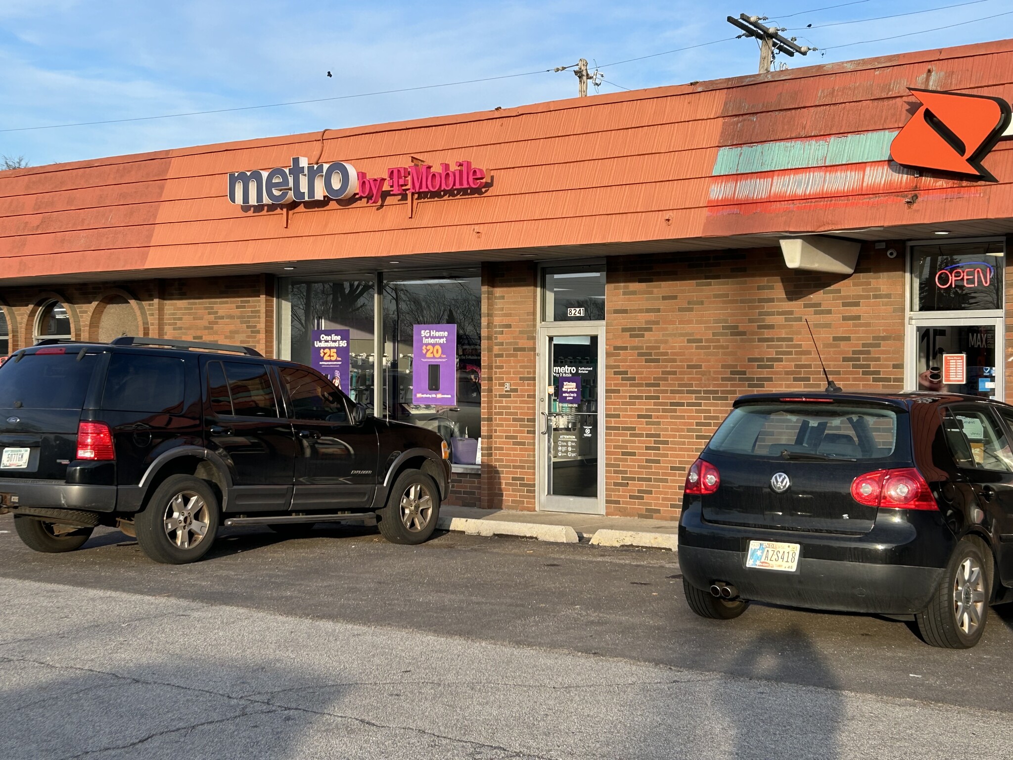 8233-8243 Kennedy Ave, Highland, IN à louer Photo intérieure- Image 1 de 5