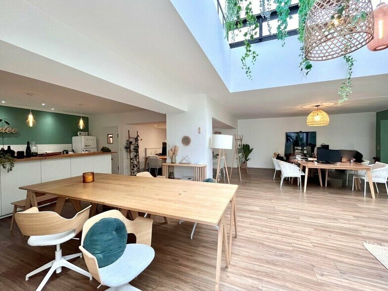 Office in Cannes for sale - Building Photo - Image 3 of 6