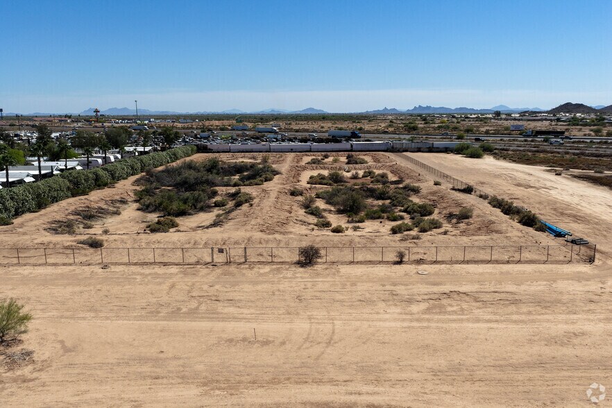 7310 N Sunland Gin Rd, Casa Grande, AZ à vendre - Photo du bâtiment - Image 2 de 2