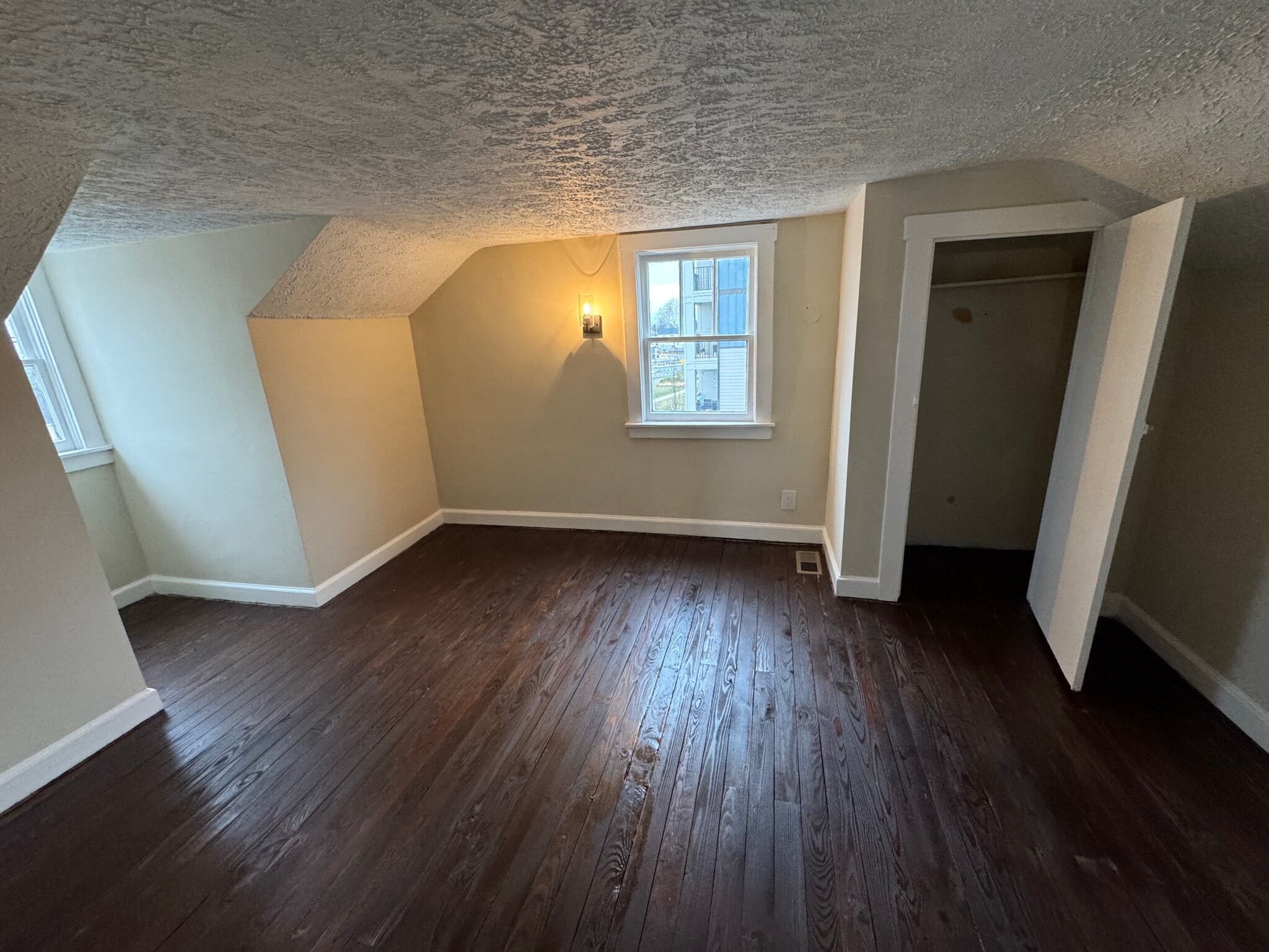 10204 Old National Pike, Ijamsville, MD à louer Photo intérieure- Image 1 de 2