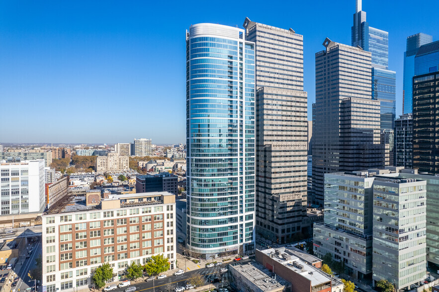 2101 Market St, Philadelphia, PA à louer - Photo du bâtiment - Image 1 de 7