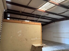 8173 E Bay Blvd, Navarre, FL à louer Photo intérieure- Image 2 de 9