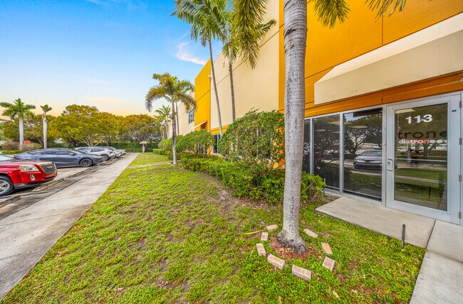 More details for 12601 NW 115th Ave, Medley, FL - Industrial for Lease