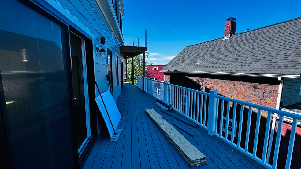 806 Saratoga St, Boston, MA à vendre - Photo du bâtiment - Image 2 de 47