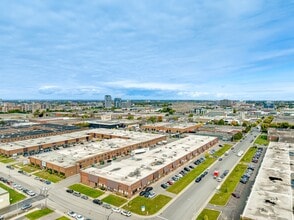 295-341 Rue Benjamin-Hudon, Montréal, QC - Aérien  Vue de la carte - Image1