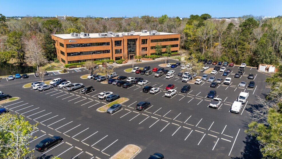 7751 Belfort Pky, Jacksonville, FL à vendre - Photo du bâtiment - Image 3 de 21