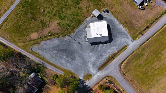 Plus de détails pour 868 County Line Rd NE, Resaca, GA - Commerce de détail à vendre