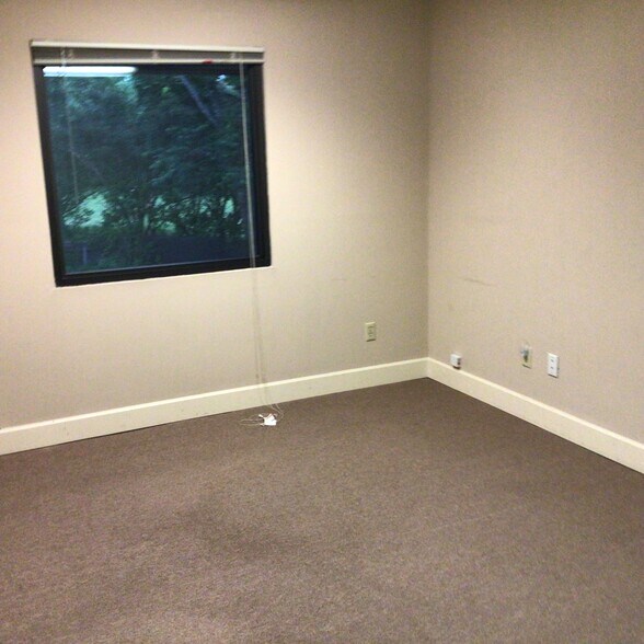 2024 Arkansas Valley Dr, Little Rock, AR à louer - Photo intérieure - Image 3 de 8