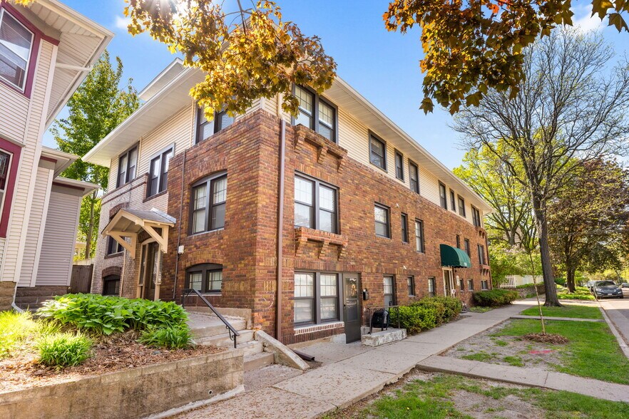 108 Pierce St, Saint Paul, MN à vendre - Photo du bâtiment - Image 2 de 13