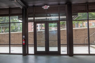 451 Lee St SW, Atlanta, GA for lease Interior Photo- Image 1 of 9