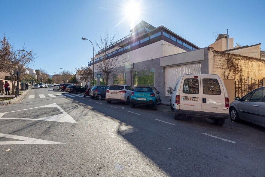 Calle Bruselas, 8, Granada, Granada for sale - Building Photo - Image 3 of 37