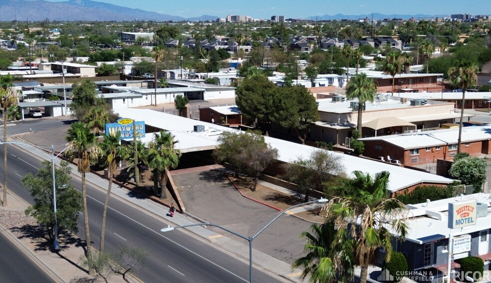 707 W Miracle Mile, Tucson, AZ for sale - Building Photo - Image 2 of 7