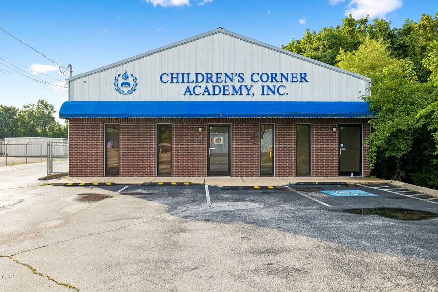 2400 Highland Ave, Columbia, TN for sale - Building Photo - Image 3 of 24