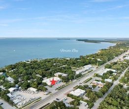 81984 Overseas Hwy, Islamorada, FL - AÉRIEN  Vue de la carte - Image1