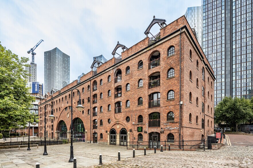 Castlefield, Manchester for lease - Primary Photo - Image 1 of 7