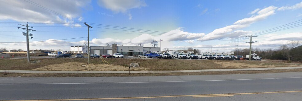 1229 S Hartmann Dr, Lebanon, TN for sale - Primary Photo - Image 1 of 1
