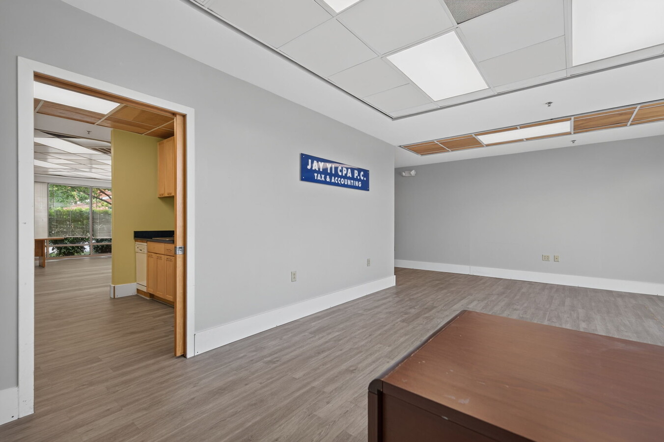 1060-1090 Loftis Blvd, Newport News, VA 23606 - Unité 1075 C-4 -  - Photo intérieure - Image 2 of 10