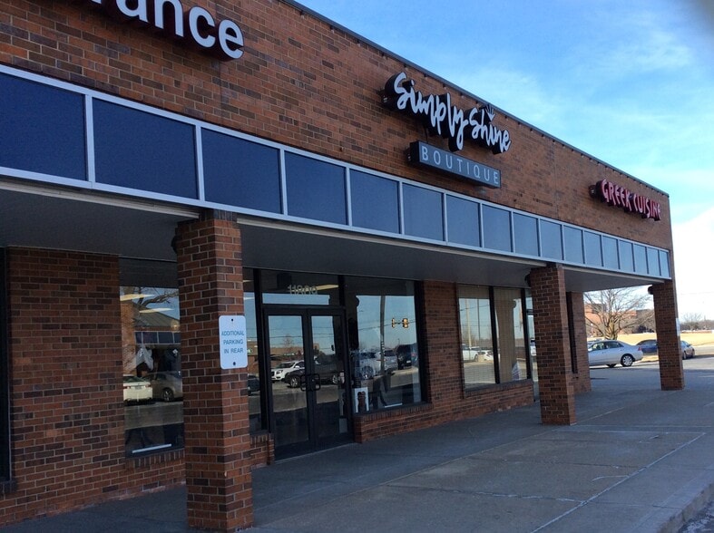 11705-11849 College Blvd, Overland Park, KS for lease - Primary Photo - Image 2 of 17
