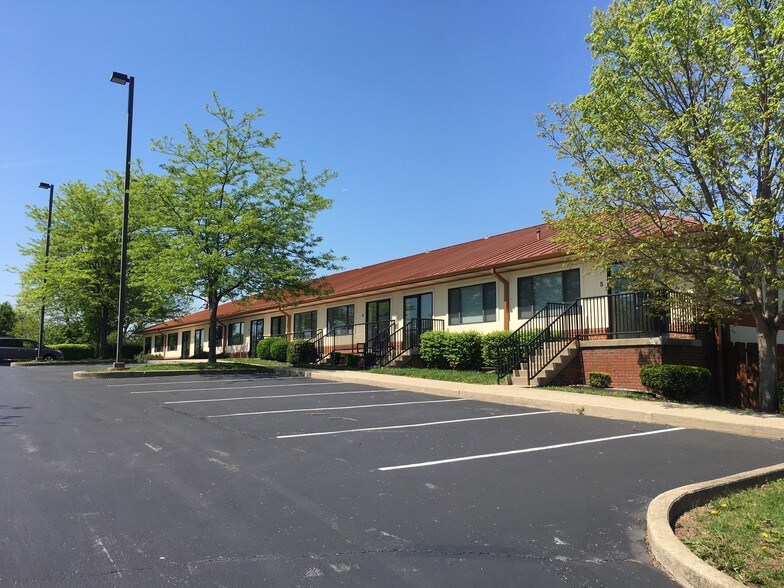 100 John Sutherland Dr, Nicholasville, KY à louer - Photo du bâtiment - Image 2 de 4