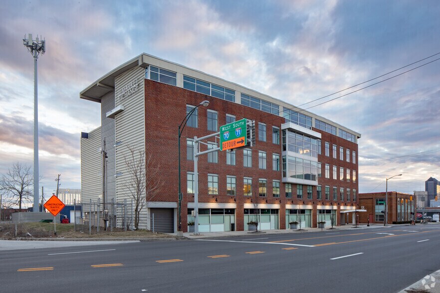 515 E Main St, Columbus, OH à louer - Photo du bâtiment - Image 3 de 8