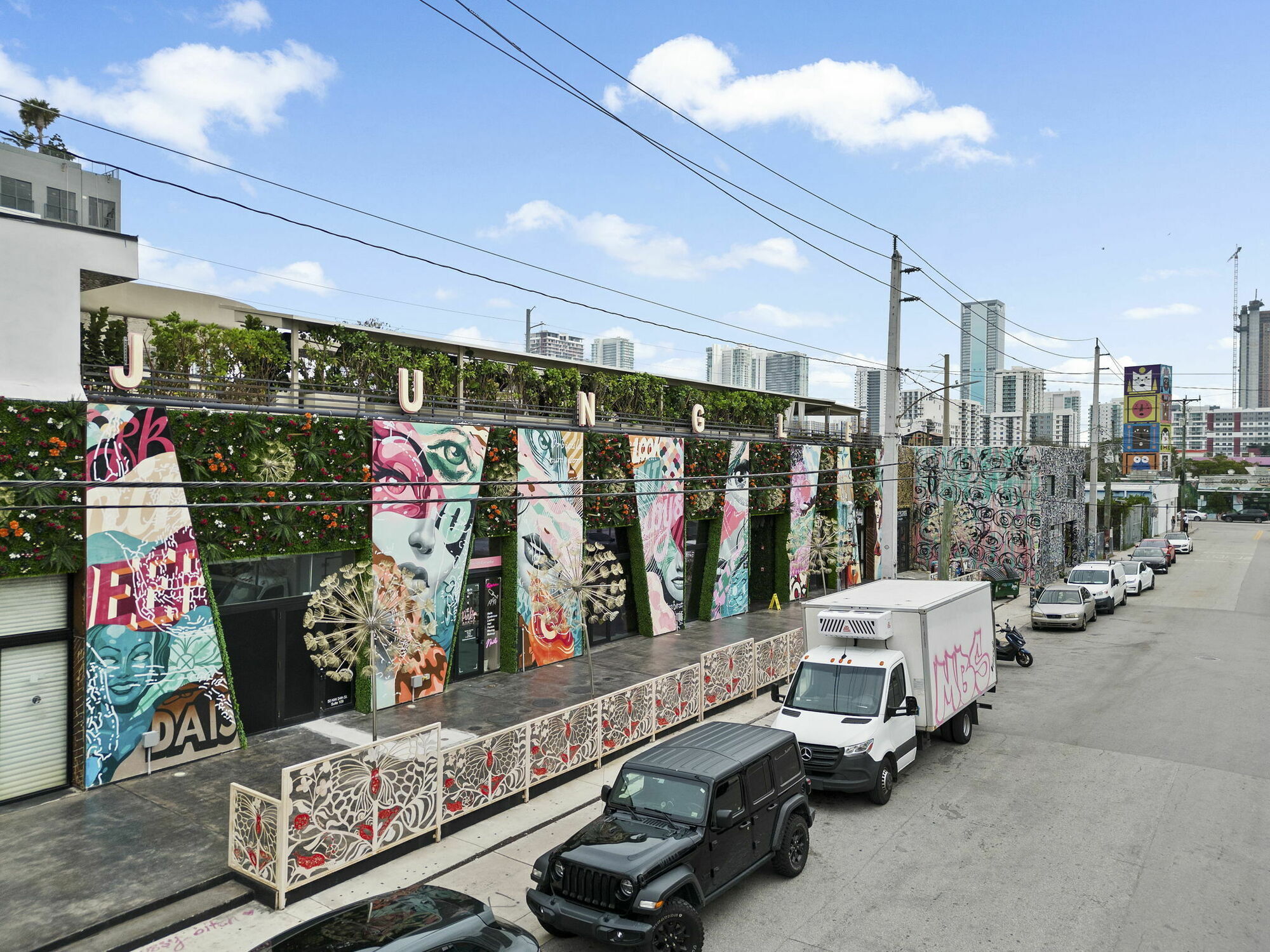 43-75 NW 23rd St, Miami, FL à louer Photo du bâtiment- Image 1 de 80