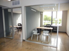 512 E Riverside Dr, Austin, TX for lease Building Photo- Image 2 of 2