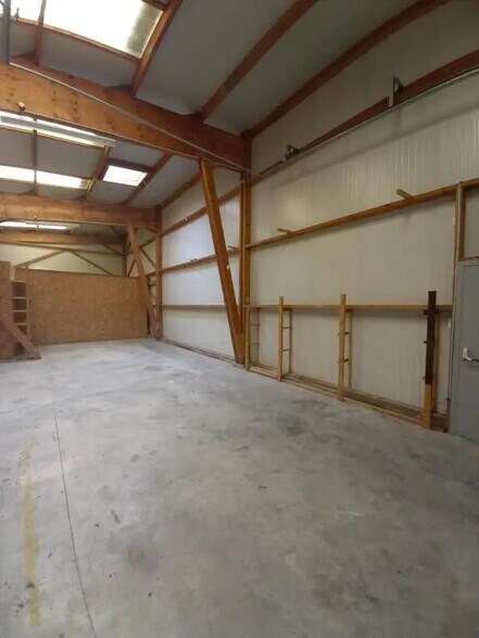 Flex dans Démouville à louer - Photo intérieure - Image 2 de 5