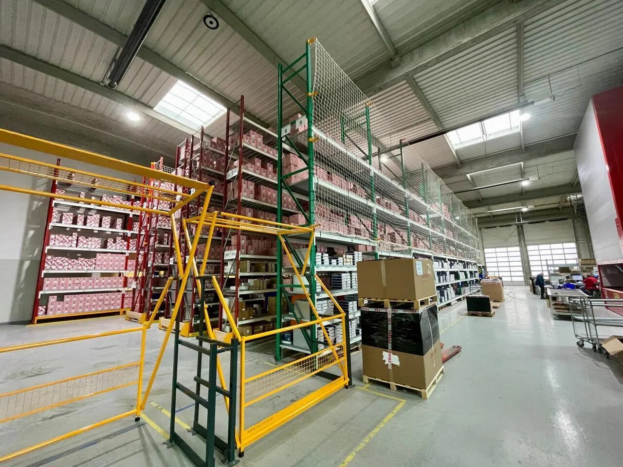 Office in Gennevilliers for lease Interior Photo- Image 1 of 13