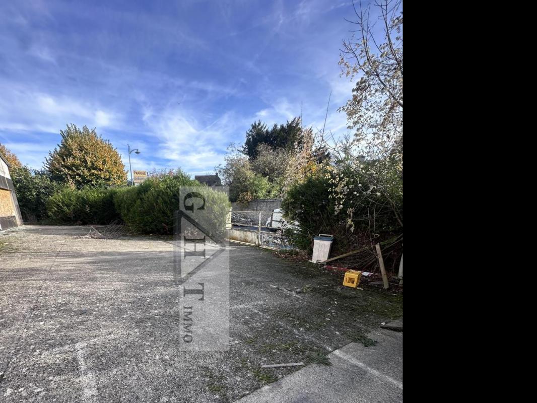 Land in Brie-Comte-Robert for sale Building Photo- Image 1 of 2