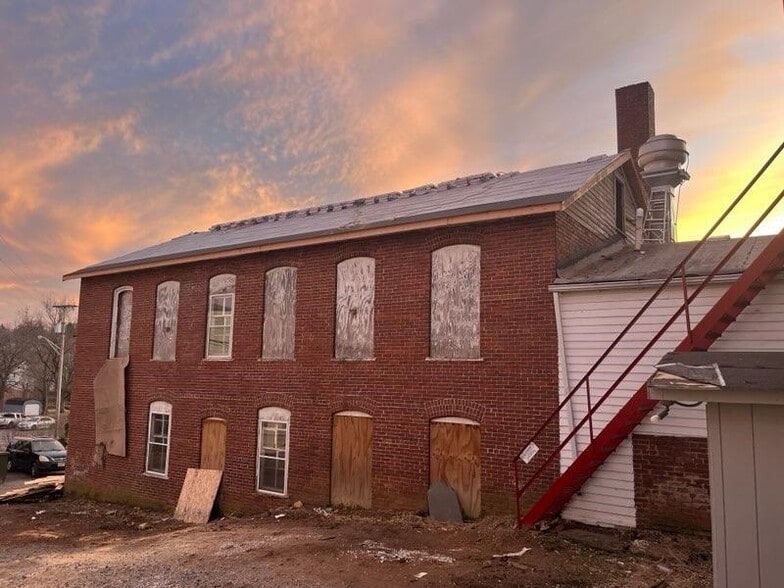 65 E Washington Ave, Washington, NJ for lease - Building Photo - Image 2 of 4