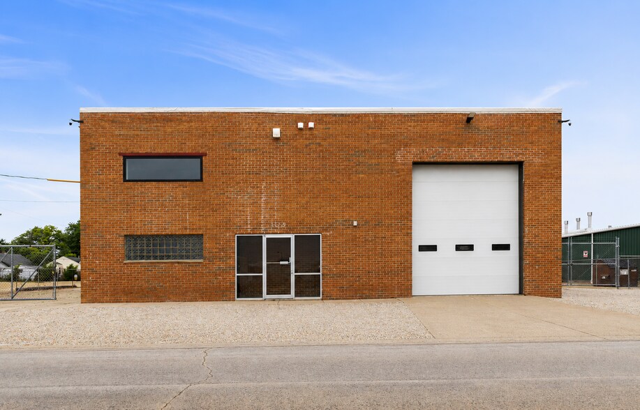103 Quarry Rd, Rochelle, IL à vendre - Photo du bâtiment - Image 1 de 20