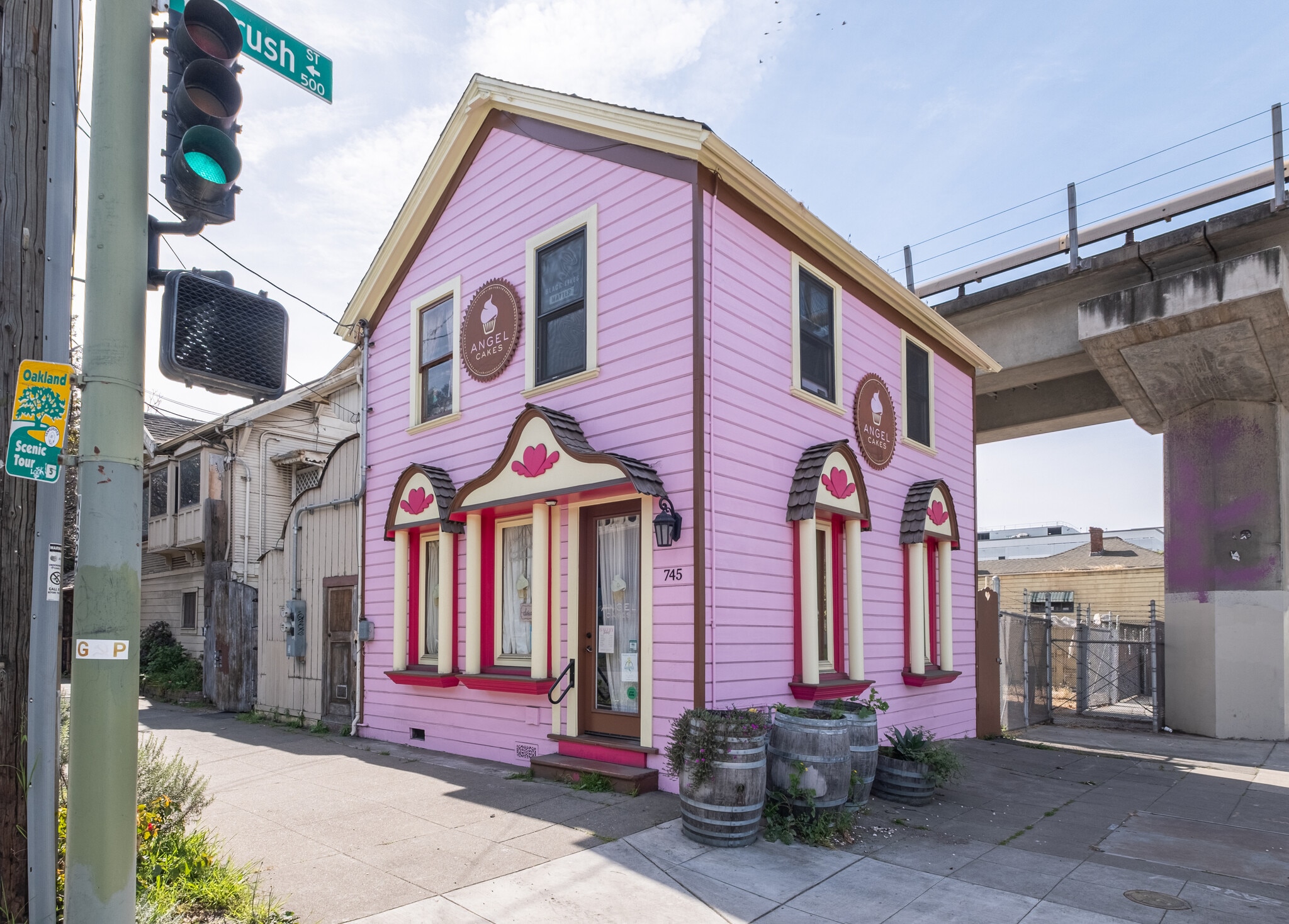 745 5th St, Oakland, CA for sale Primary Photo- Image 1 of 24