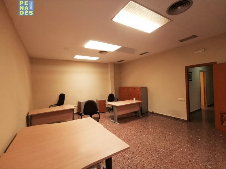 Retail in Ontinyent for lease - Building Photo - Image 3 of 10