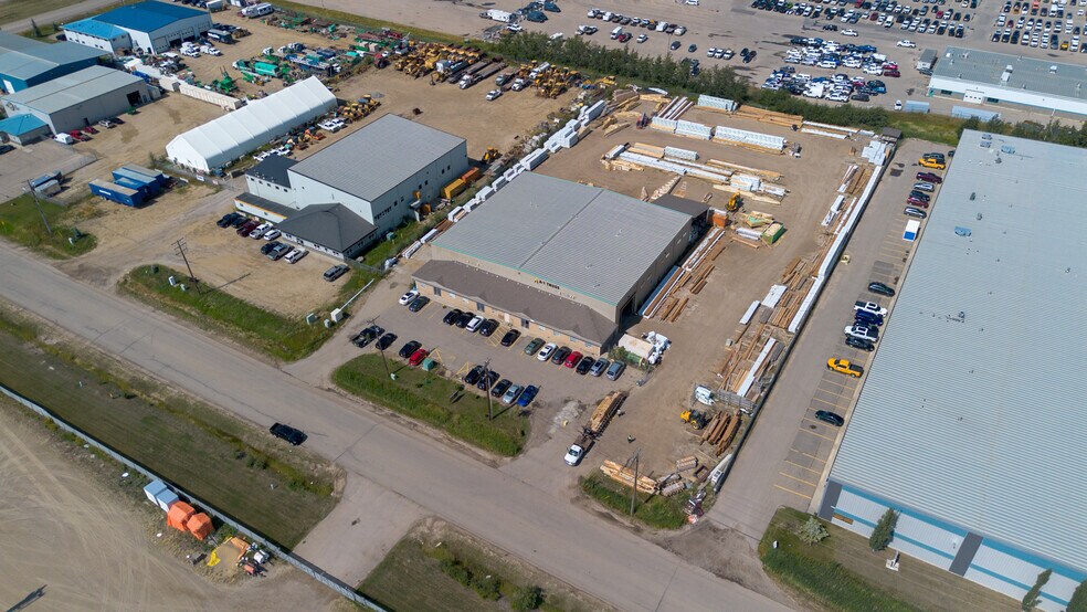 1006 17 Ave, Nisku, AB à vendre - Photo du bâtiment - Image 1 de 6