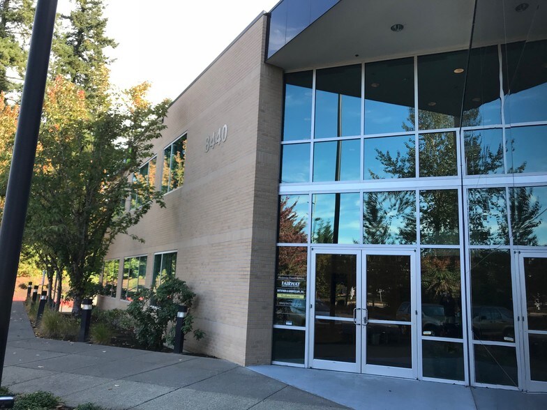 8440 SE Sunnybrook Blvd, Clackamas, OR à louer - Autre - Image 2 de 6