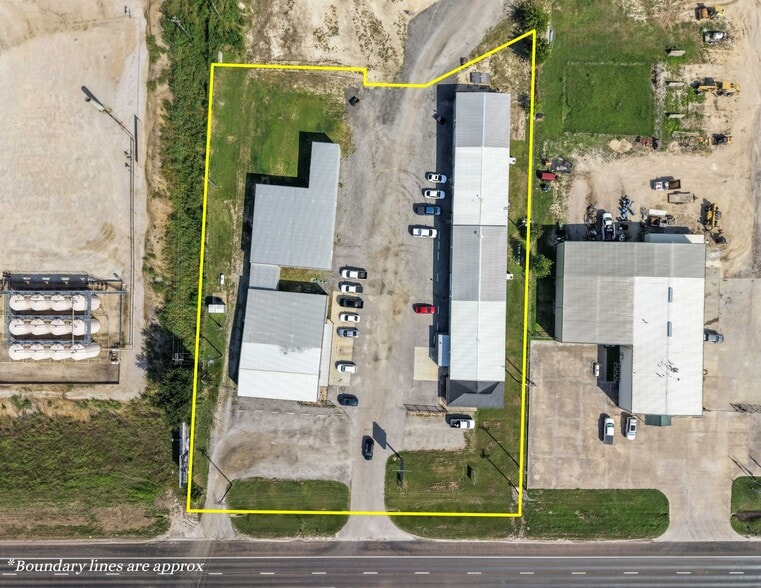 2762 State Highway 21 E, Caldwell, TX for lease - Building Photo - Image 2 of 31
