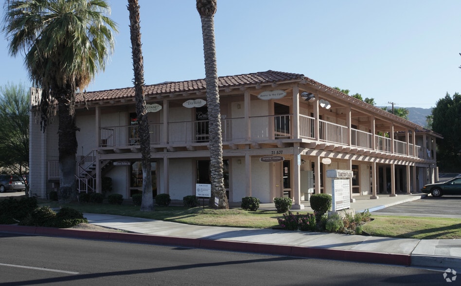 71537 Highway 111, Rancho Mirage, CA à vendre - Photo principale - Image 1 de 6