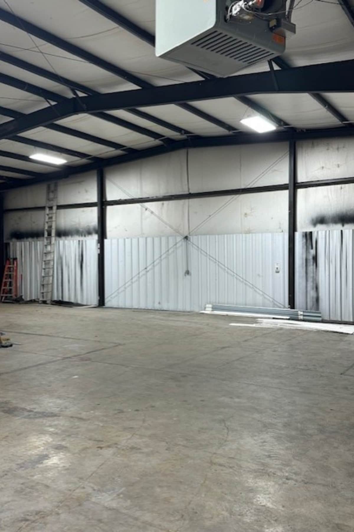 10 Collins Industrial Pl, Maumelle, AR for lease Interior Photo- Image 1 of 9