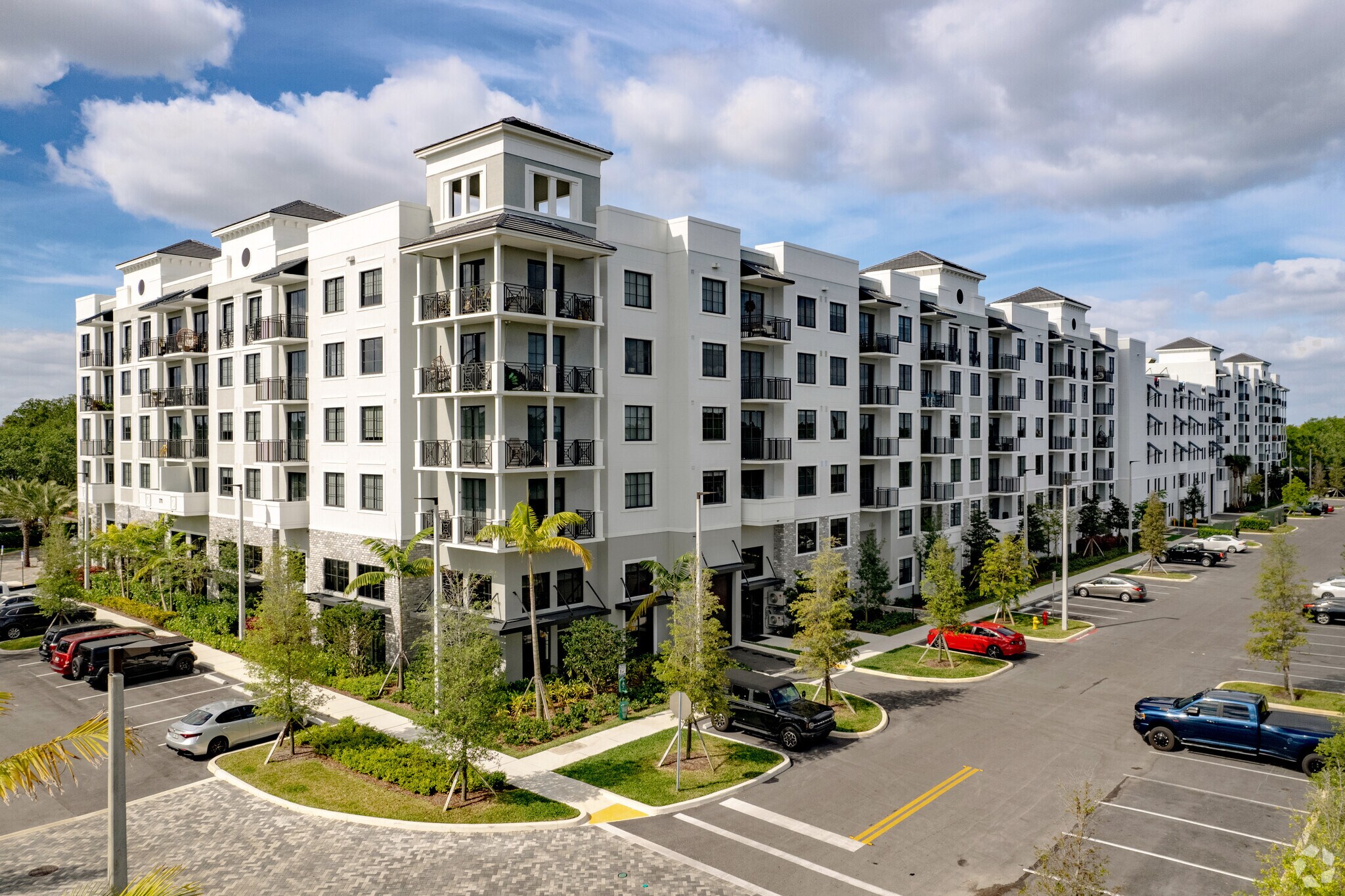 1711 N University Dr, Plantation, FL à louer Photo principale- Image 1 de 51