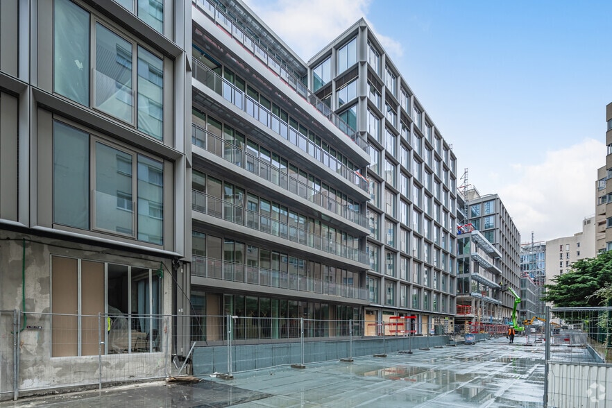 2-6 Rue Auguste Comte, Vanves for lease - Building Photo - Image 2 of 2