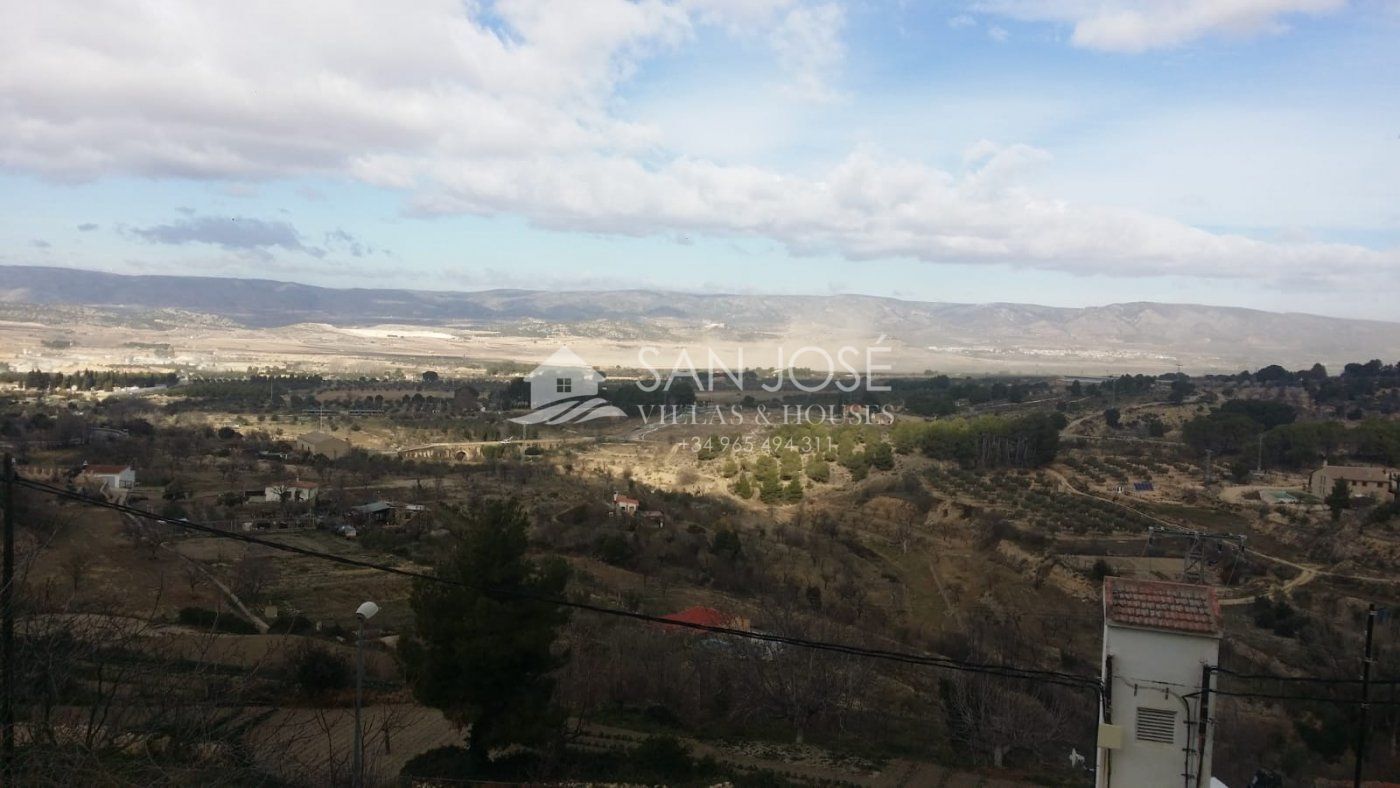 Land in Biar for sale Building Photo- Image 1 of 7