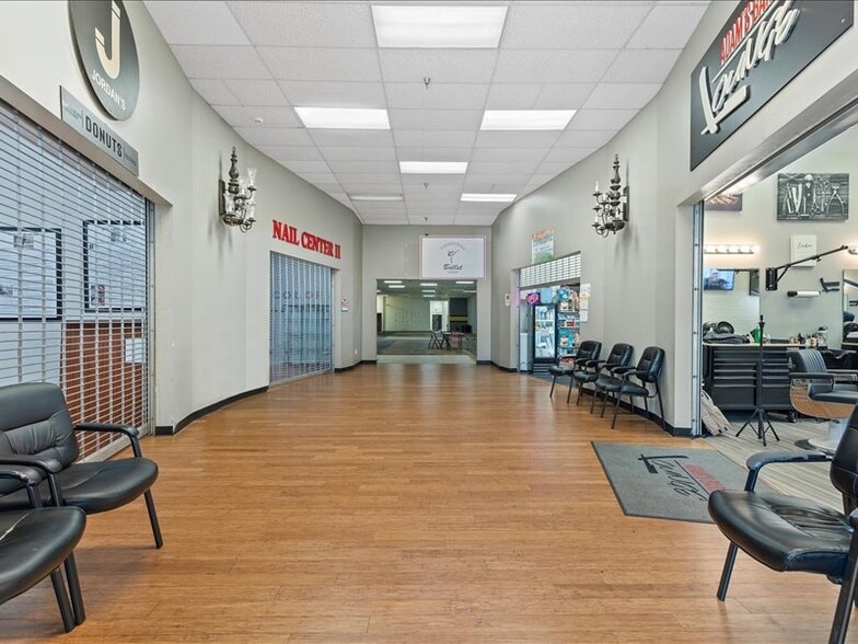 8001 Rowan Rd, Cranberry Township, PA à louer - Photo intérieure - Image 3 de 19