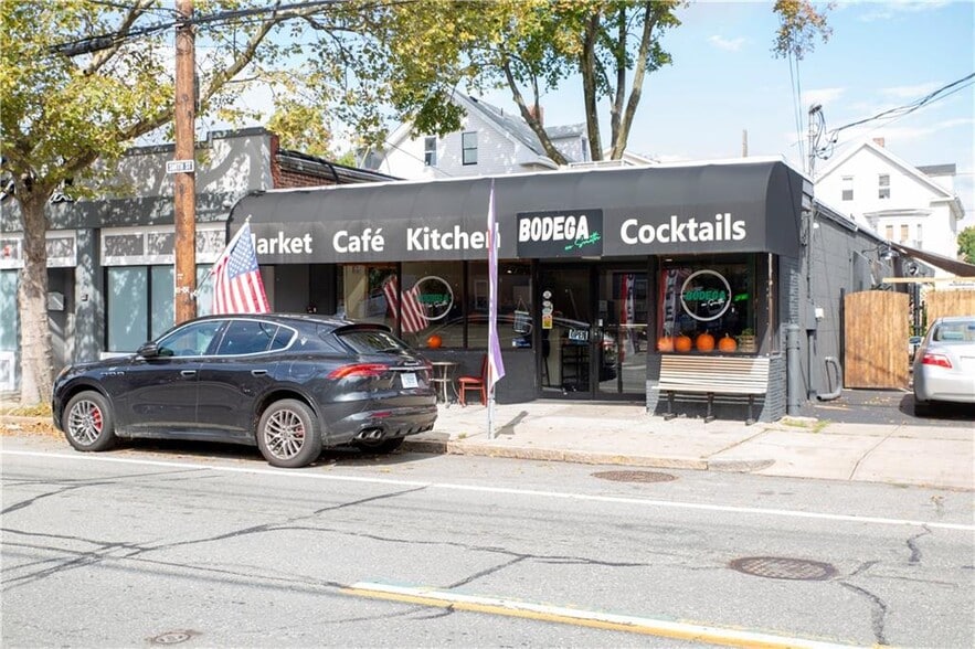 371-373 Smith St, Providence, RI for sale - Building Photo - Image 3 of 31