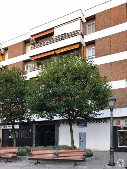 Avenida de la Universidad, 35, Leganés, Madrid à vendre - Photo du bâtiment - Image 2 de 2